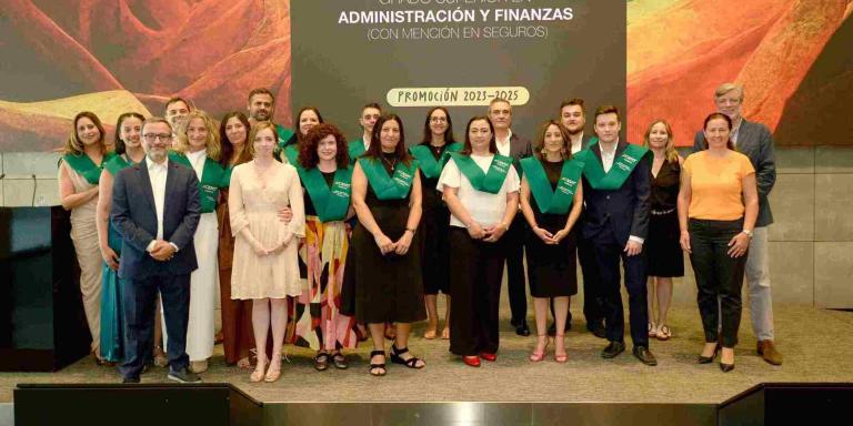 Caser Academy celebra la graduación de su primera promoción del Grado Superior en Administración y Finanzas