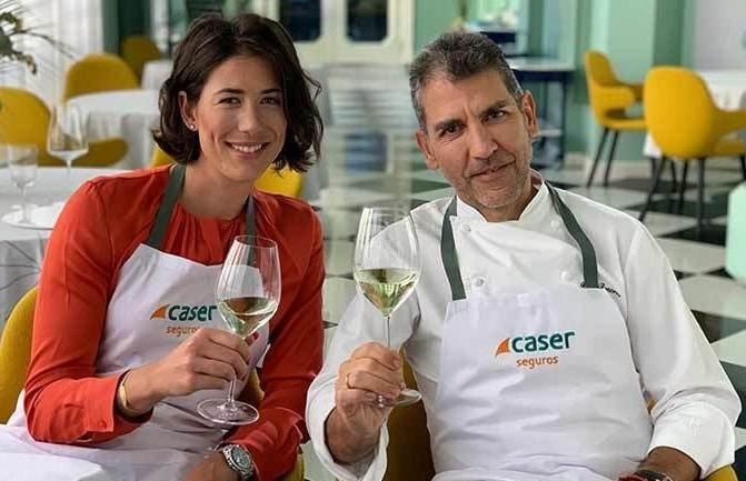 Garbiñe Muguruza embajadora Caser en la cocina con Paco Roncero