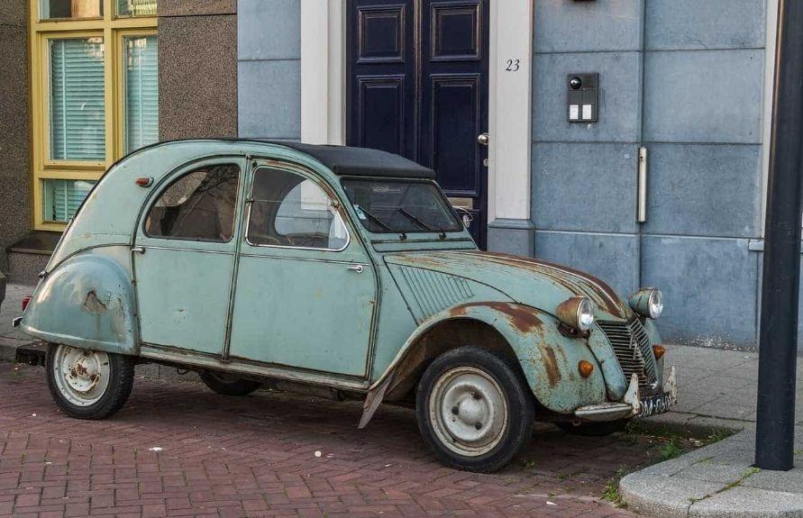 Cuál es el límite de antigüedad de mi coche para poder asegurarlo