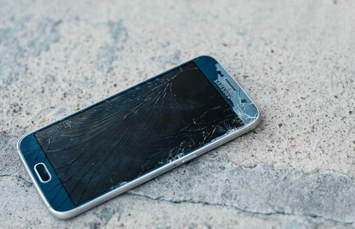 ¿El seguro de móviles cubre la rotura de la pantalla?