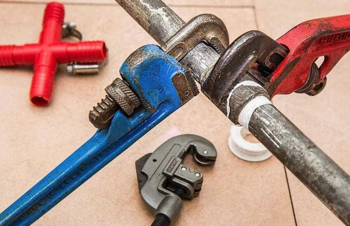 Los gastos de fontanería, ¿están cubiertos con el seguro de hogar?